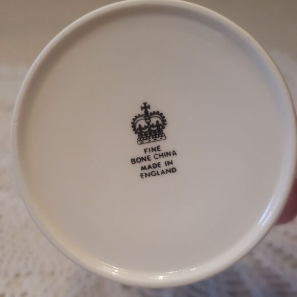 Vintage Bone China Floral Coffee Cup Mug with Gold Trim - Picture 6 of 11